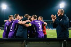 lol转区-包含激烈角逐：欧洲足球比赛热火朝天的词条