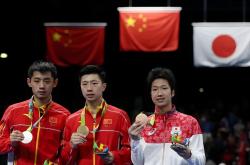 lol高校认证-波兰队碾压日本队，樊振东扛起全队