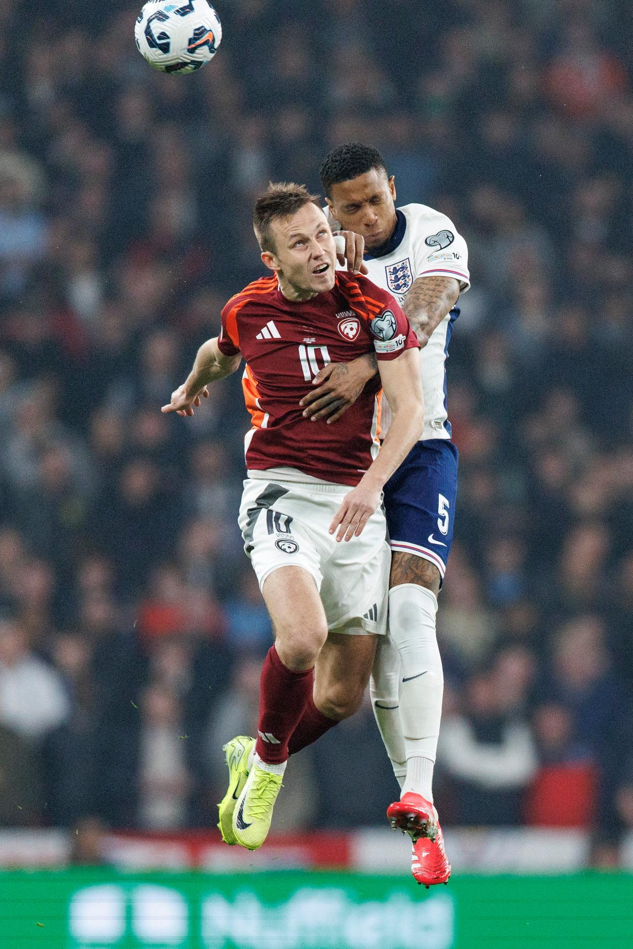 包含英格兰战胜拉脱维亚,保持全胜战绩的词条 包含英格兰战胜拉脱维亚,保持全胜战绩的词条