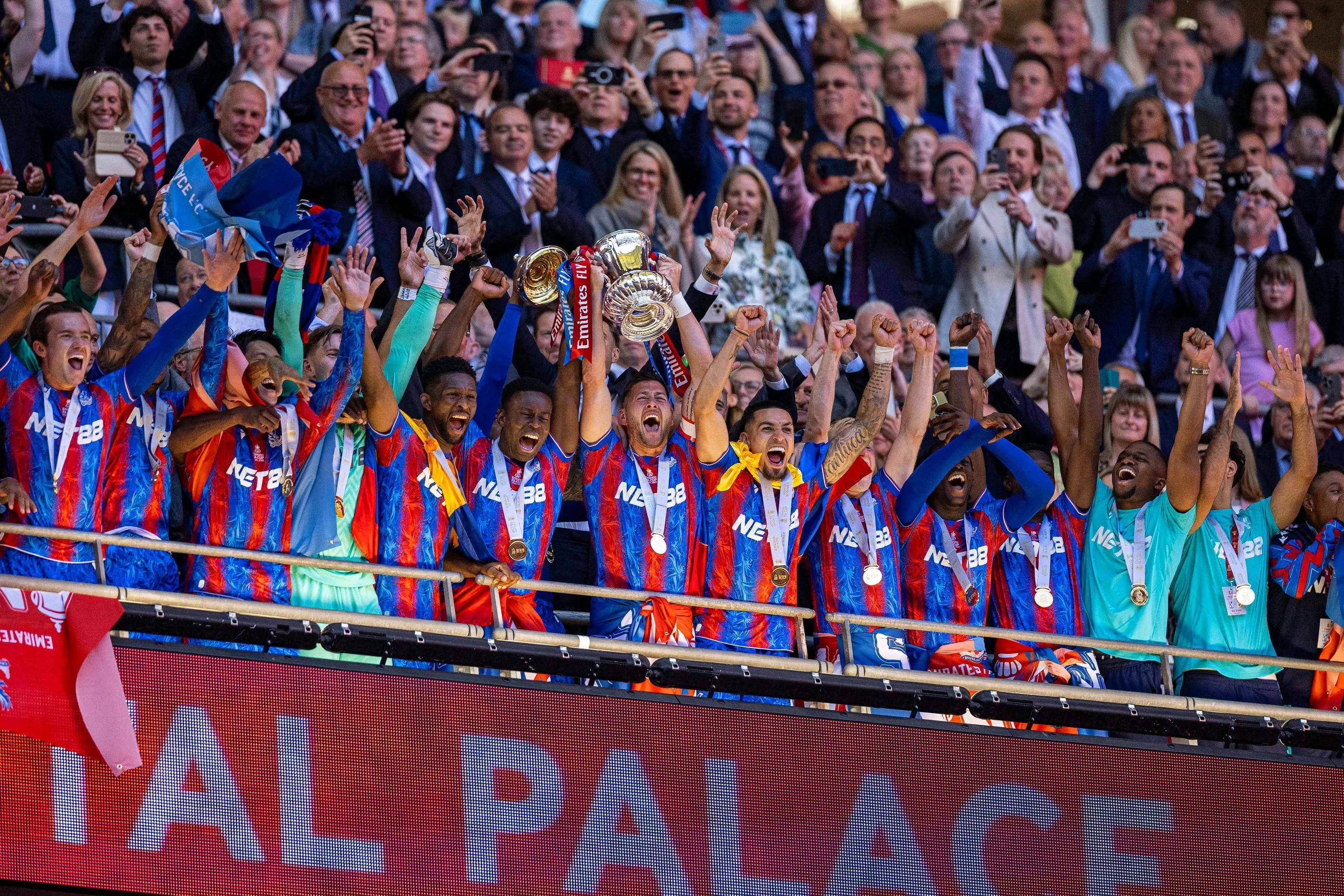 欧洲锦标赛女足决赛现场气氛火爆 欧洲锦标赛女足决赛现场气氛火爆