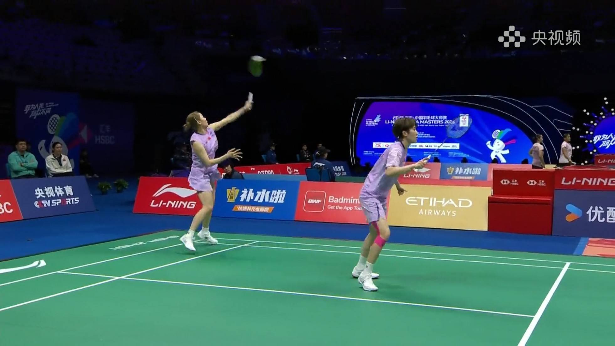 包含中国羽毛球队强势韩国羽毛球队，戴资颖三分雨点燃全场的词条