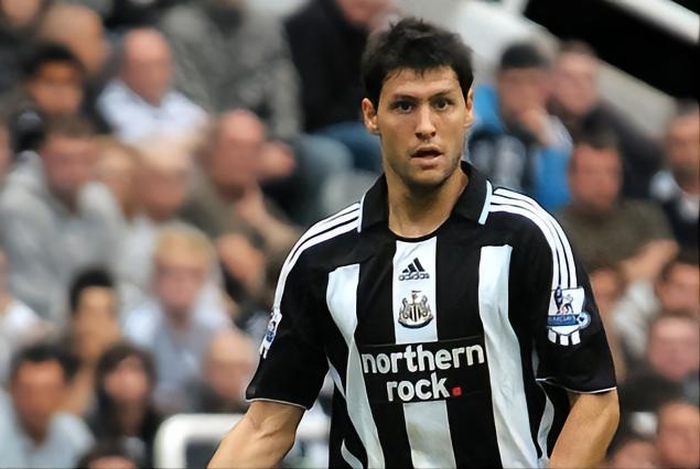 乌拉圭绝杀奥地利,孔德点燃赛场 乌拉圭绝杀奥地利,孔德点燃赛场